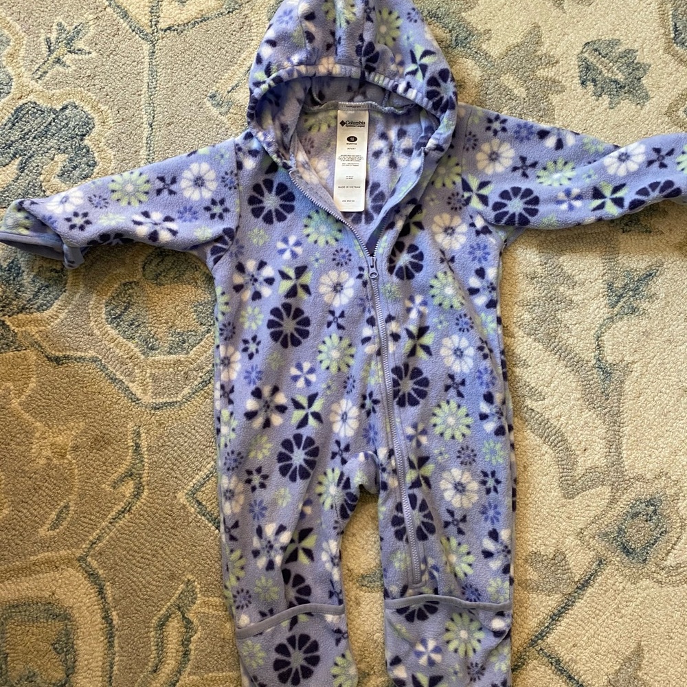 Columbia Baby Bunting size 18 months EUC